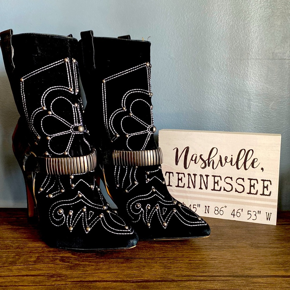 Black Buffalo London Stiletto Cowboy Boots